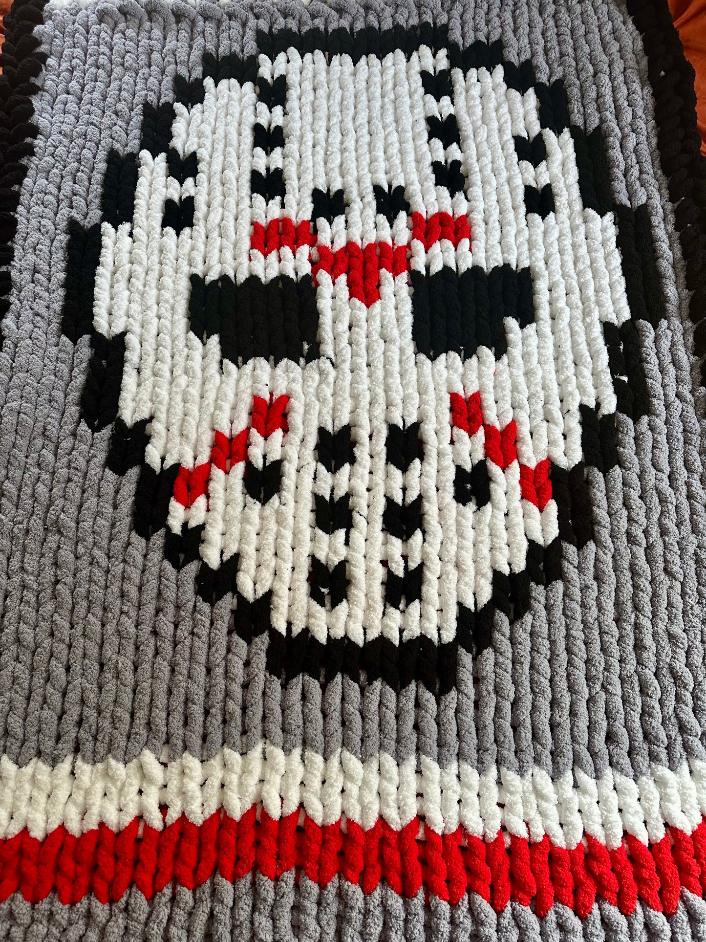 Jason Voorhees Mask - Twin Chunky Knit Blanket